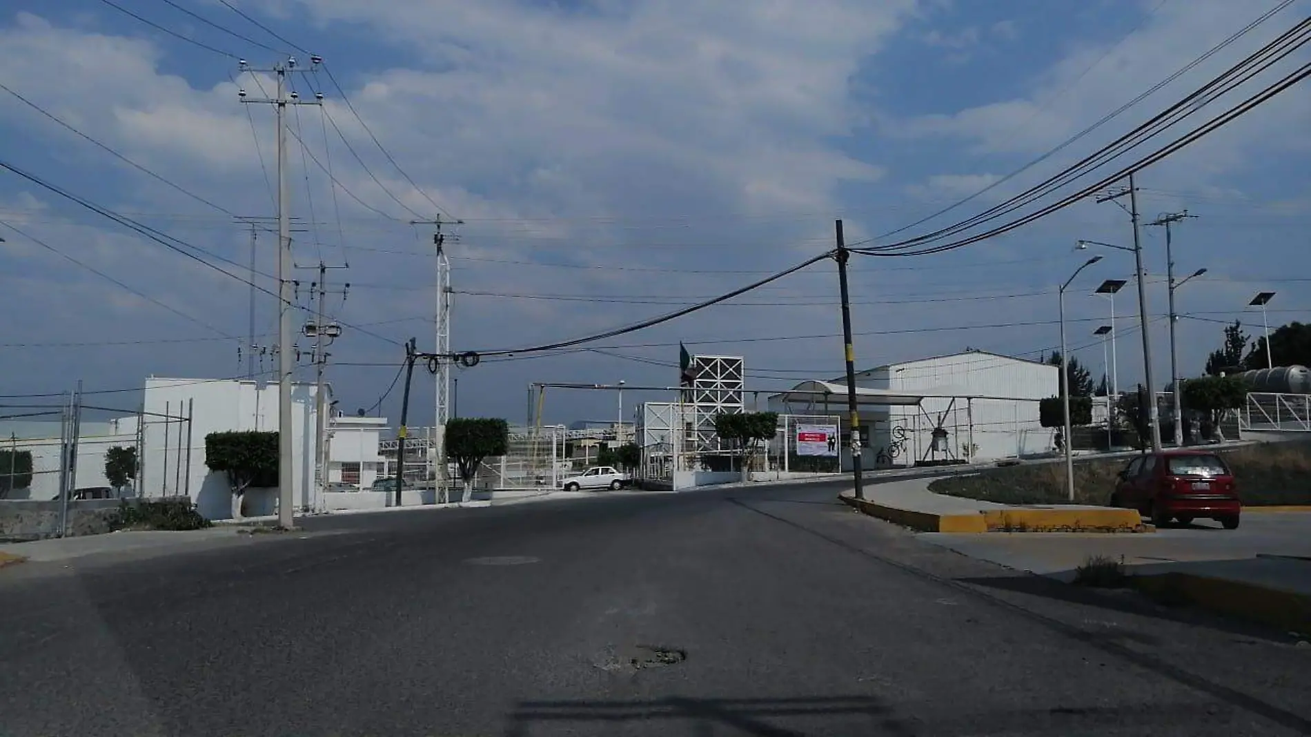 Empresas no podrán enfrentar crisis con limitado apoyo gubernamental.  Foto Luis Luévanos  El Sol de San Juan del Río.